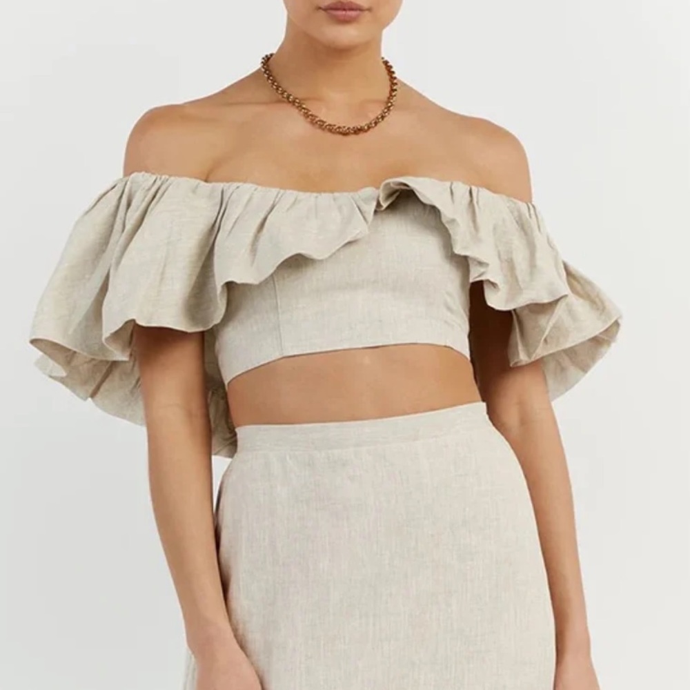 DISSH linen crop top